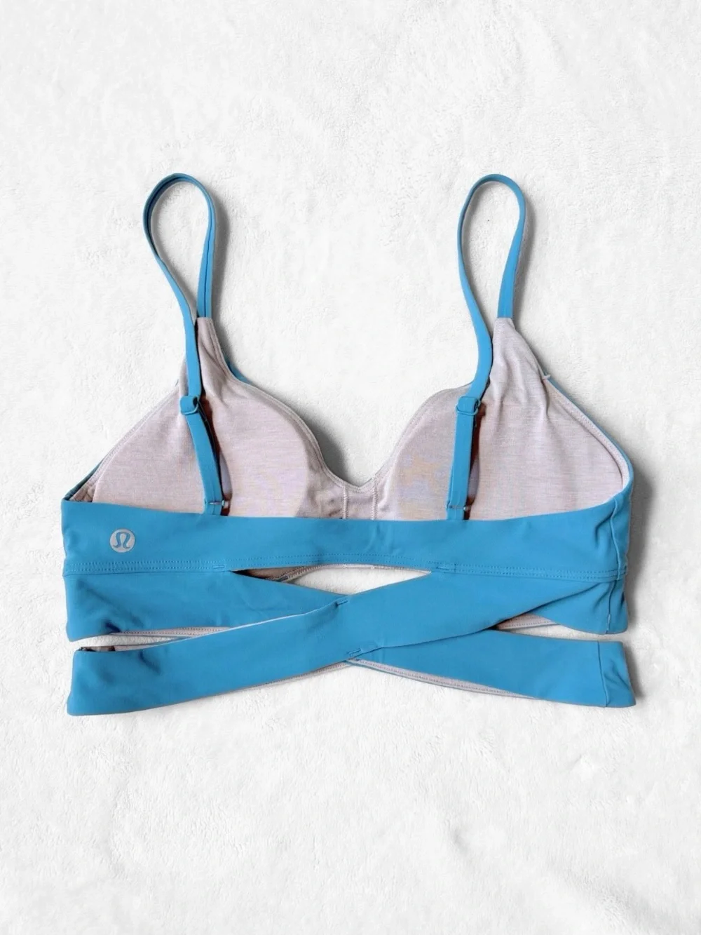NWT Lululemon V-Neck and Crossover Underband Bra – Marlin – Size 6